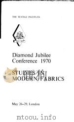 STUDIES IN MODERN FABRICS     PDF电子版封面     